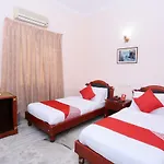 Oyo 24157 Karthika Residency