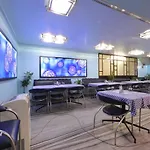 Bharat Hotel