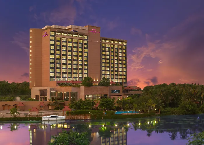 Crowne Plaza Kochi By Ihg