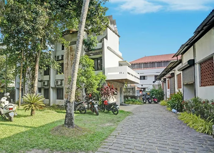Flagship Thomson Garden
