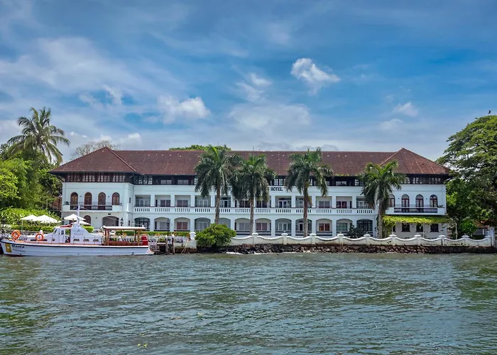Brunton Boatyard - A Cgh Earth Experience