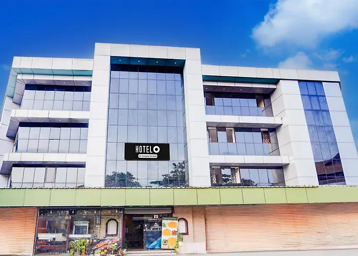 Super Hotel O Dh Road Ernakulam