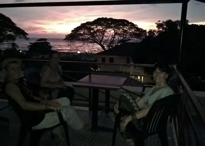 Fortkochi Beach Inn