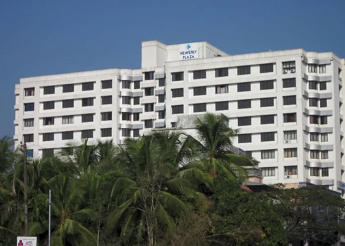 Plaza Suites