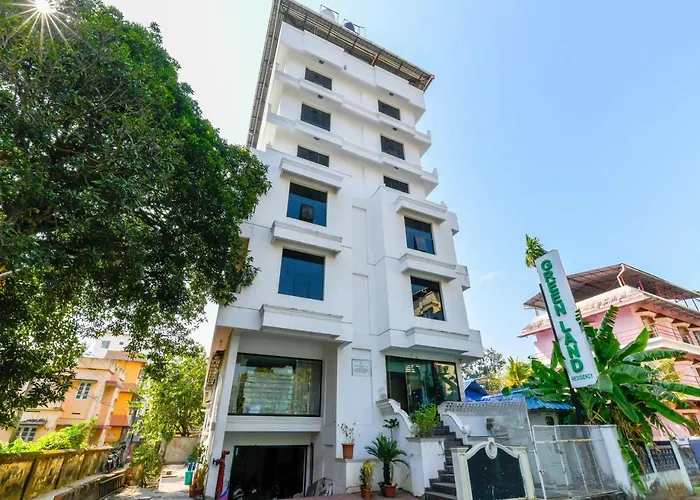Oyo 11309 Hotel Green Land Residency