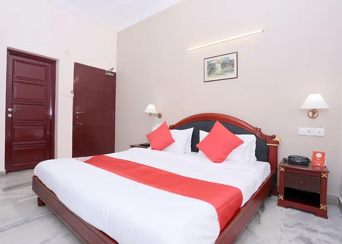 Oyo 24157 Karthika Residency