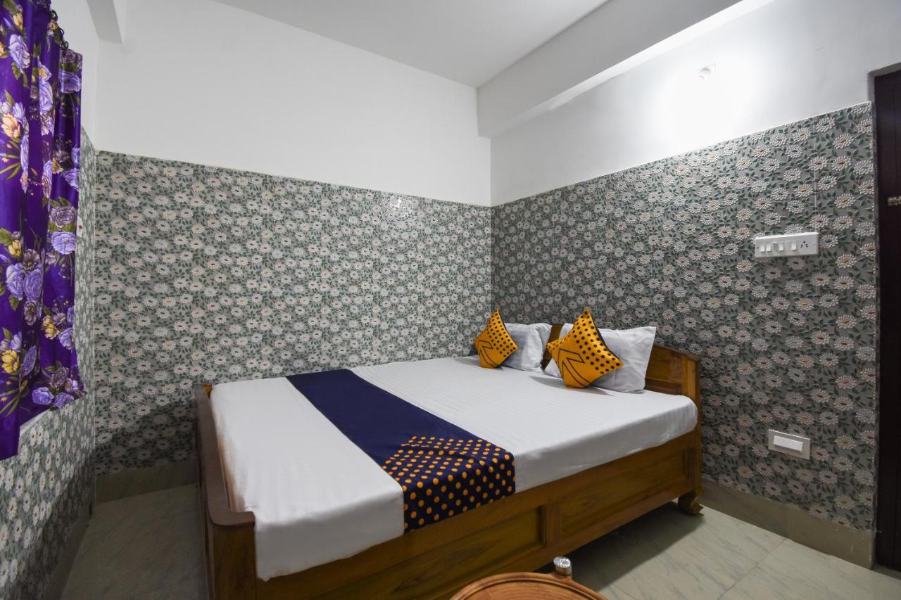 Hotel Oyo 73902 Vyttila Residency 3*