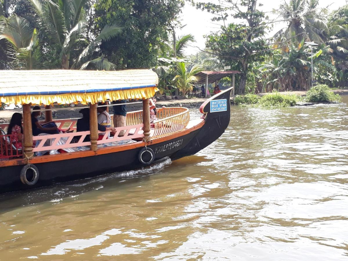 Homestay Valiyathayil Kochi