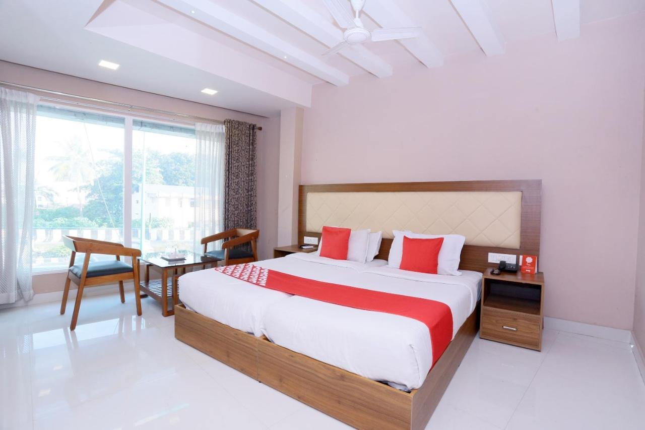 Oyo Flagship 25093 Thamam Hotel Kochi