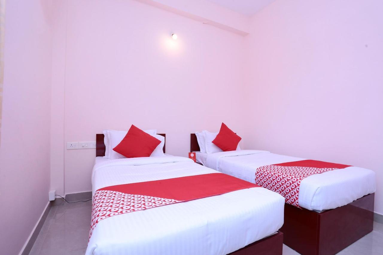 Hotel Oyo 13577 Tkr Metro Residency 3*