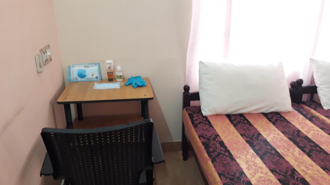 Homestay Valiyathayil *