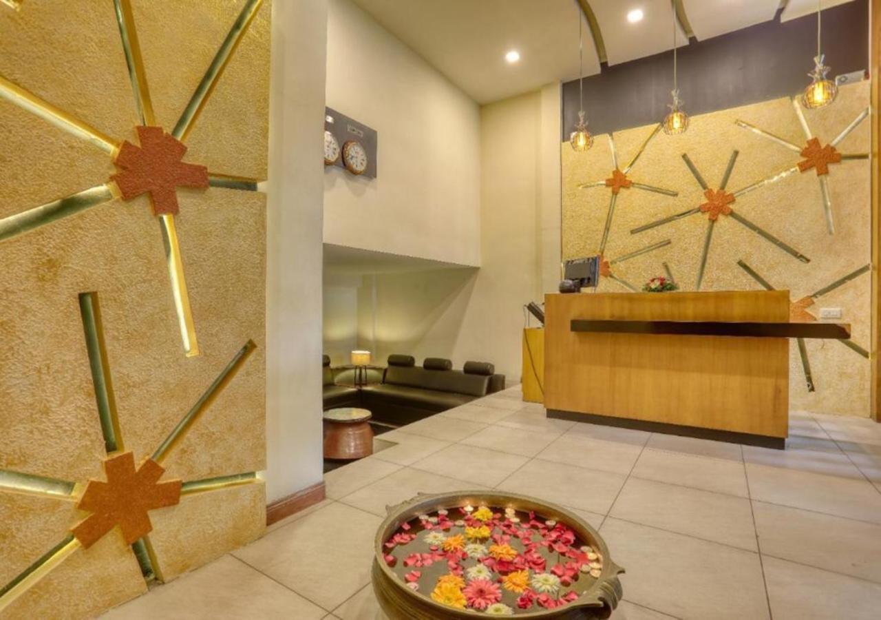 Hotel Pearl Palace 3*