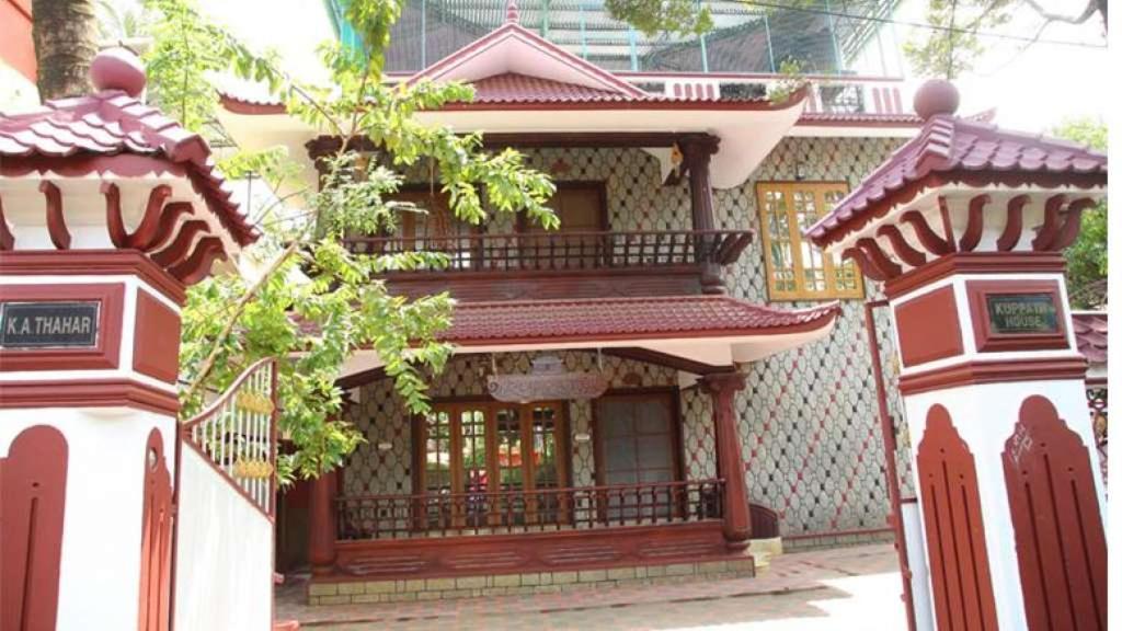 Kuppath * Kochi