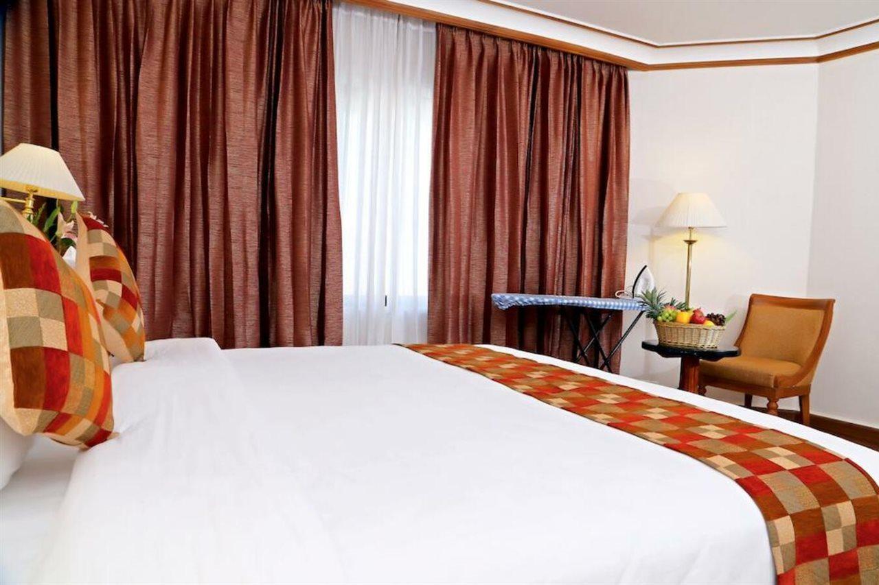 Gokulam Park & Convention Centre Hotel 3*