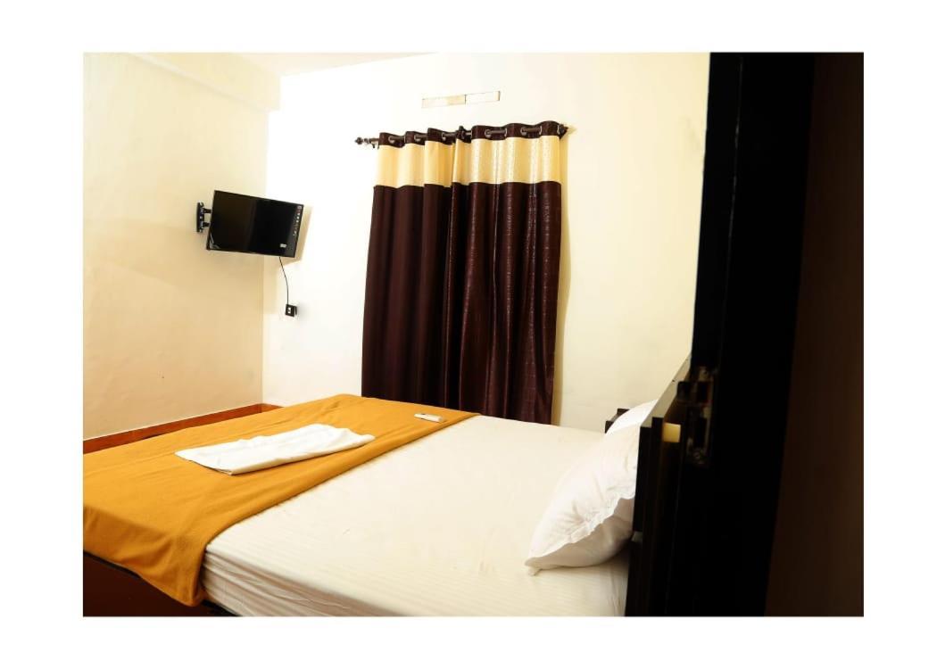 Hotel Sahara