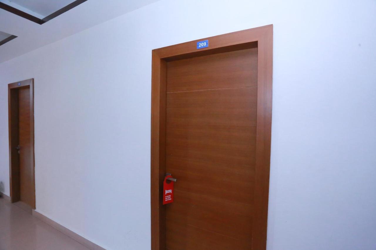 Oyo Flagship Malabar Plaza Kochi