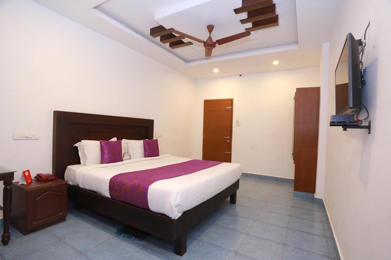 Oyo Flagship Malabar Plaza Hotel