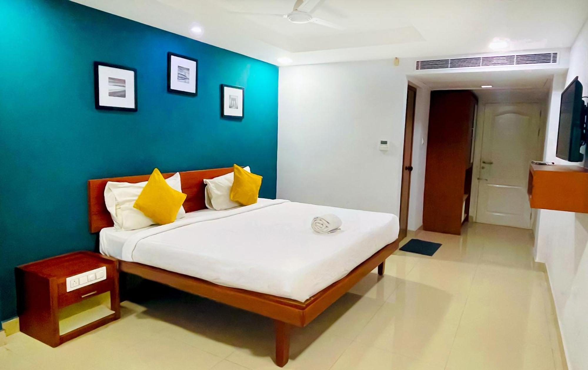 The Reach Hotel 3*