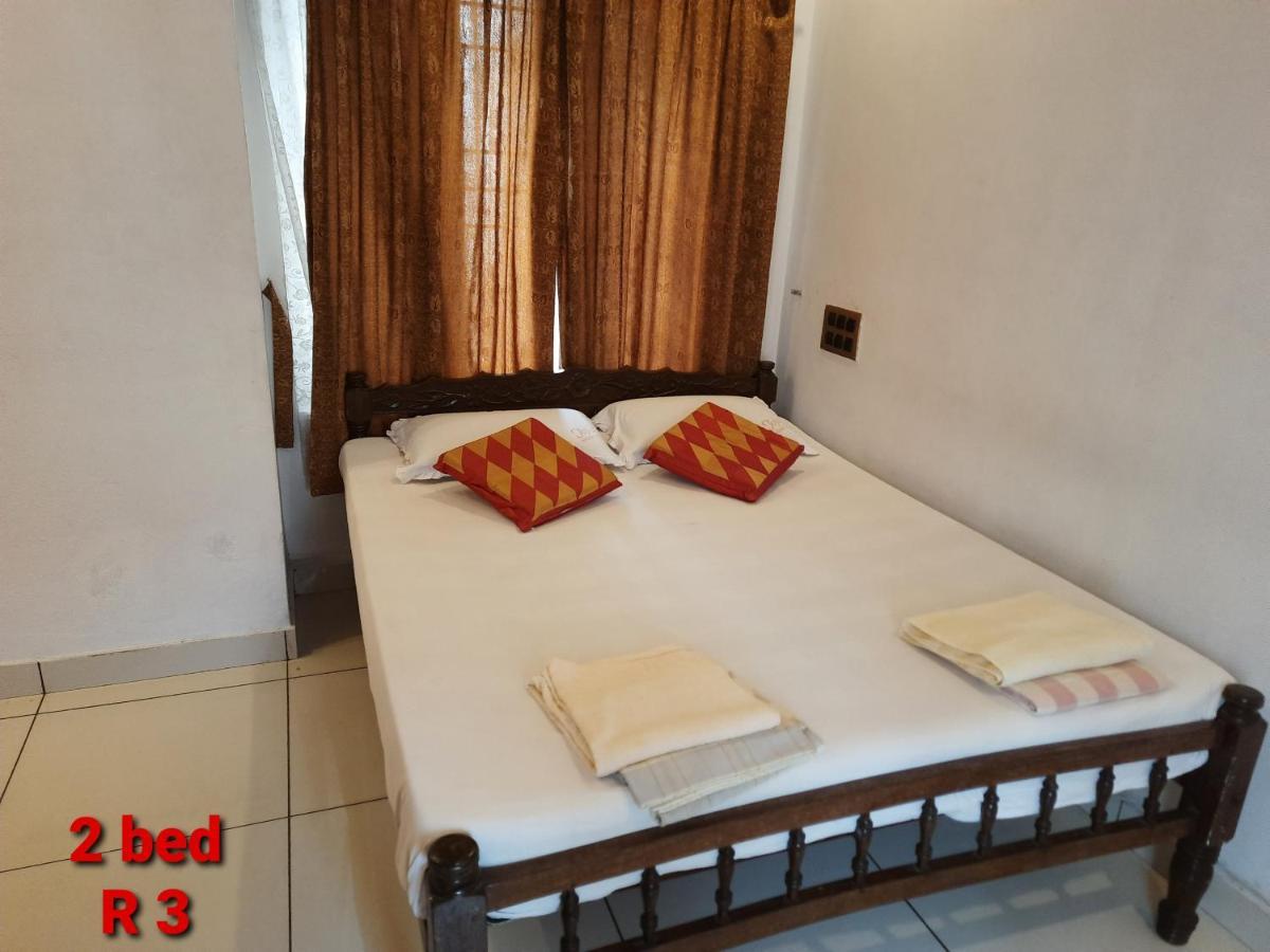 Jojies Homestay Fortkochi *