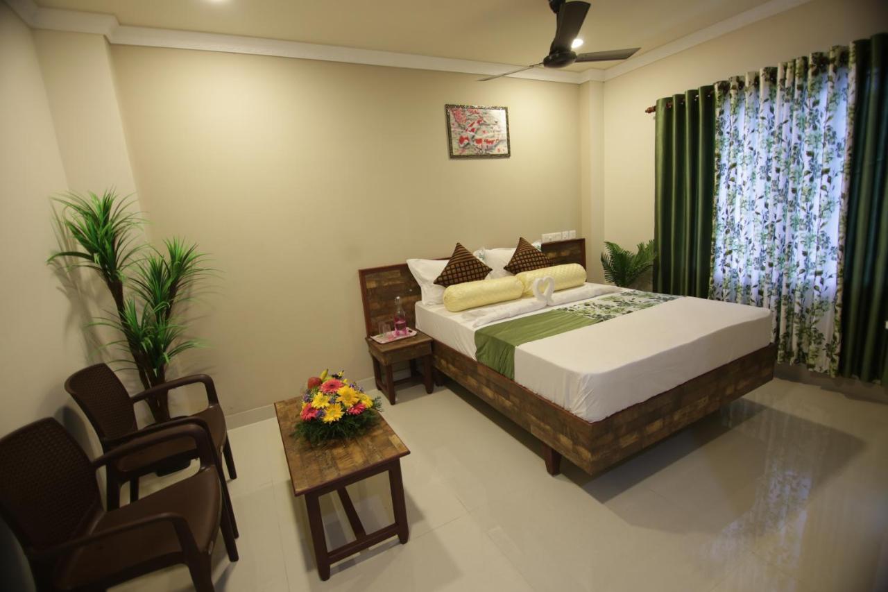 Hotel Mirage Residency Kochi