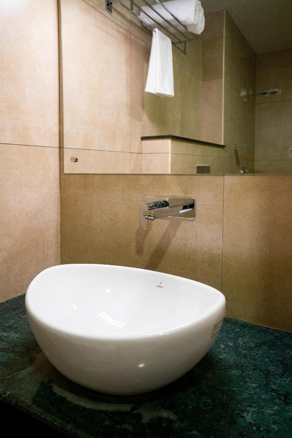 Lavender Infopark Hotel 3*