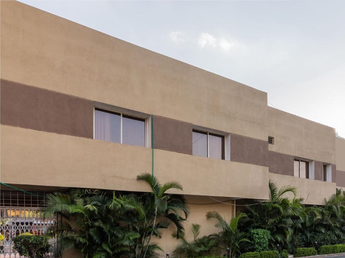 Guest house Oyo 79233 Hive Stays