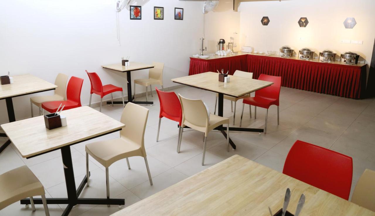 Lavender Infopark 3*