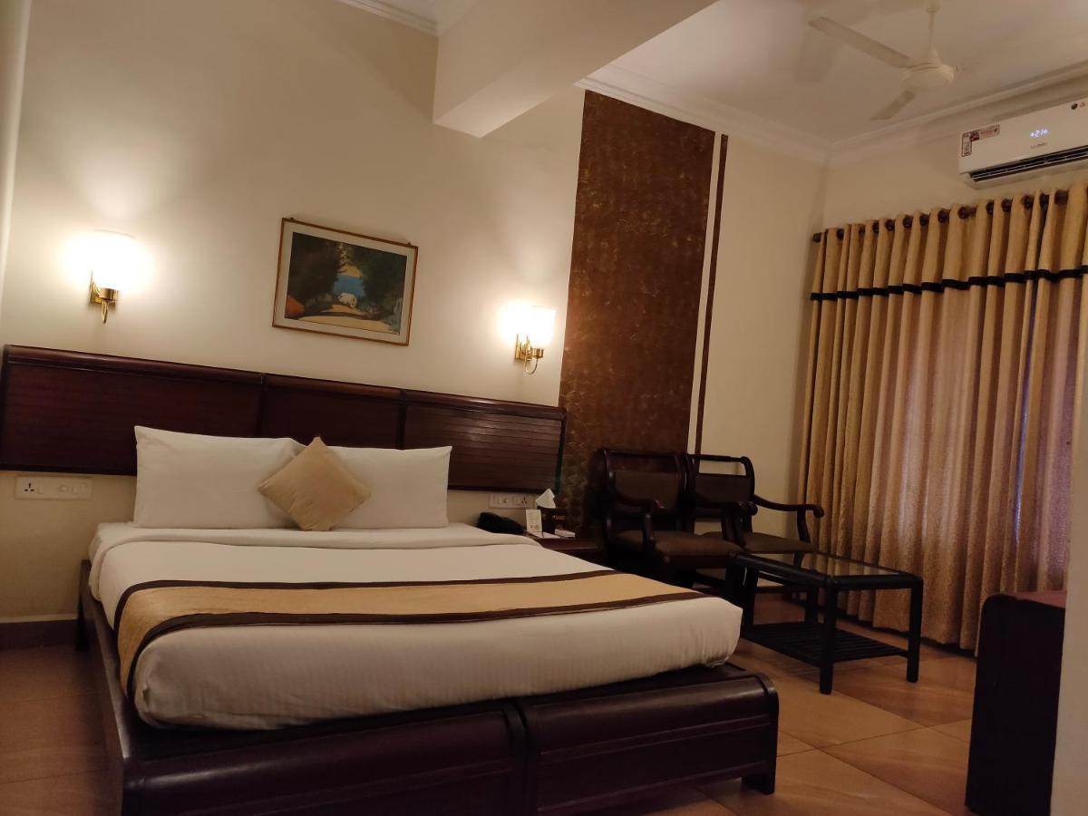 Hotel Yuvarani Residency 4*