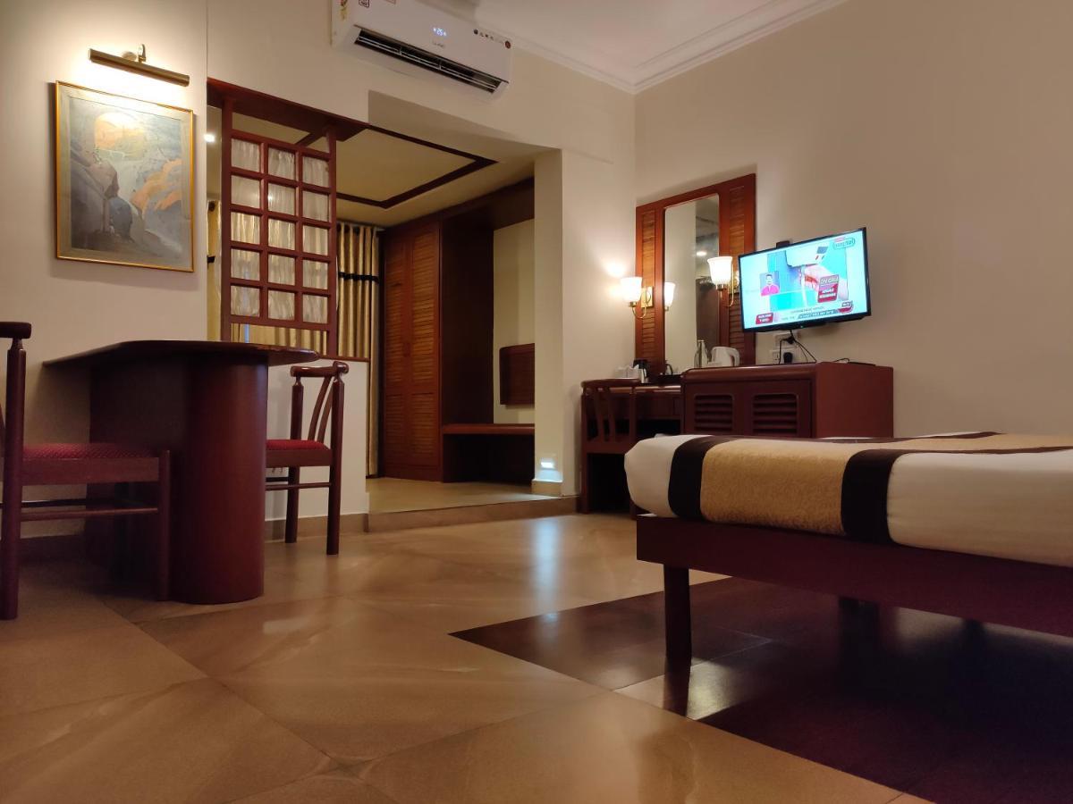 Hotel Yuvarani Residency 4*