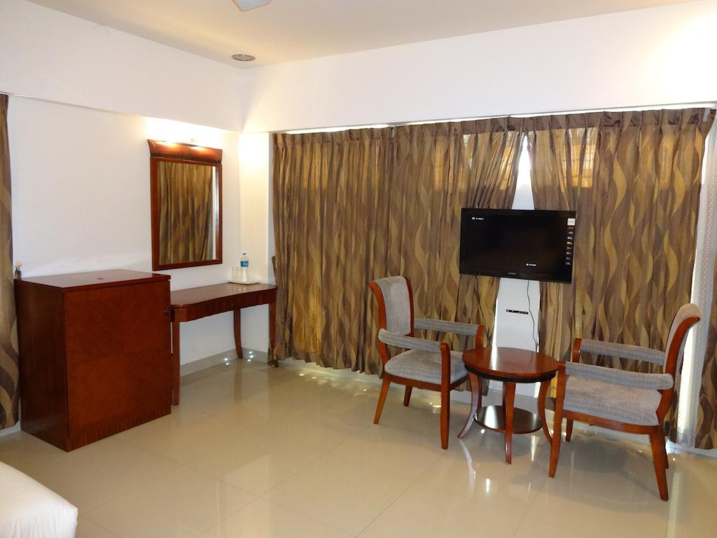 Kunnathan Residency Hotel Kochi
