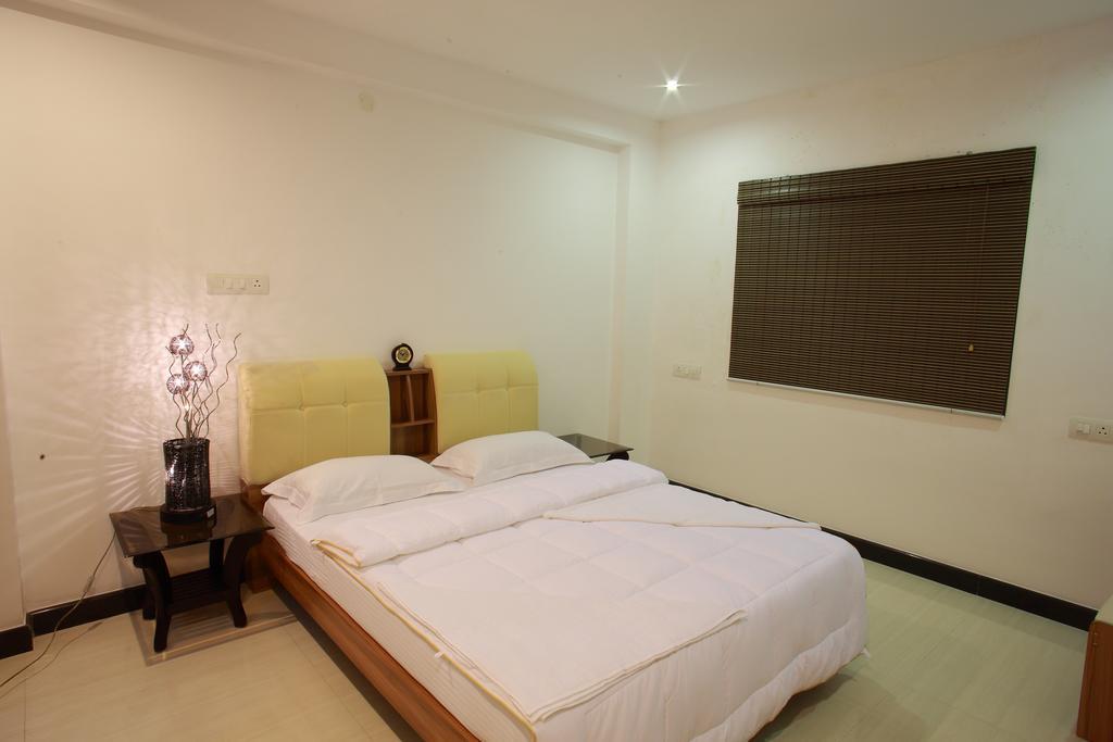 Phils' Residency & Banquets Hotel