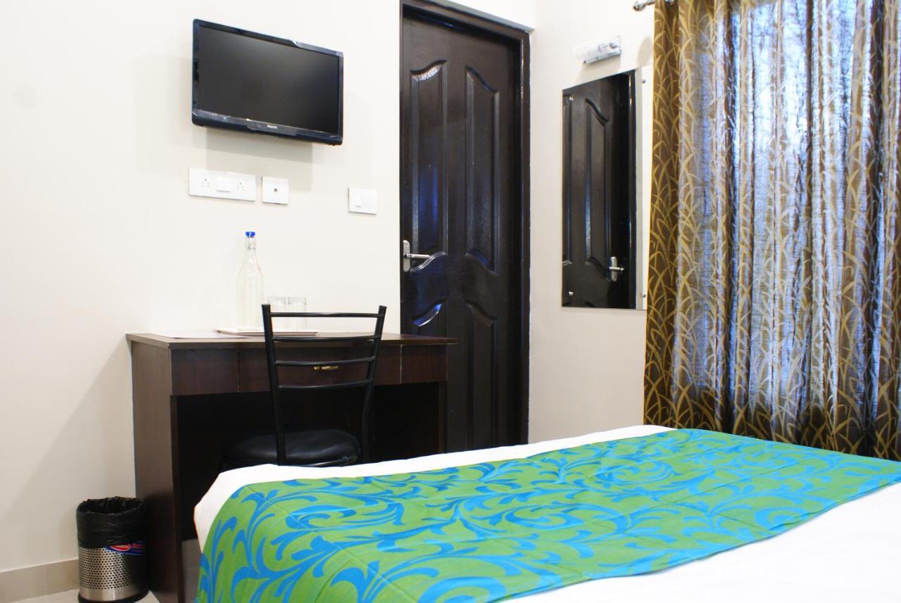 Hotel Collection O 8267 Galaxy