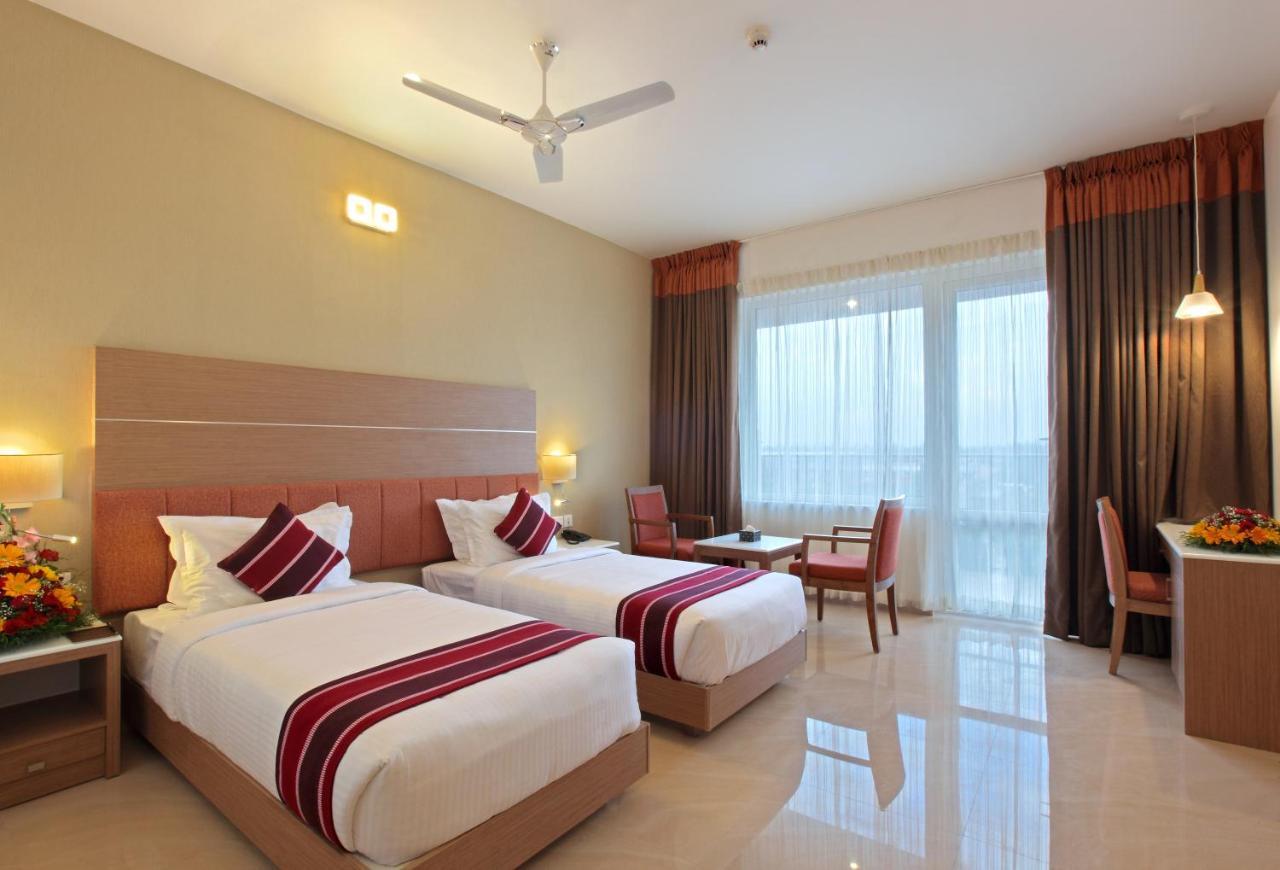 Tribute Royale Hotel 4*