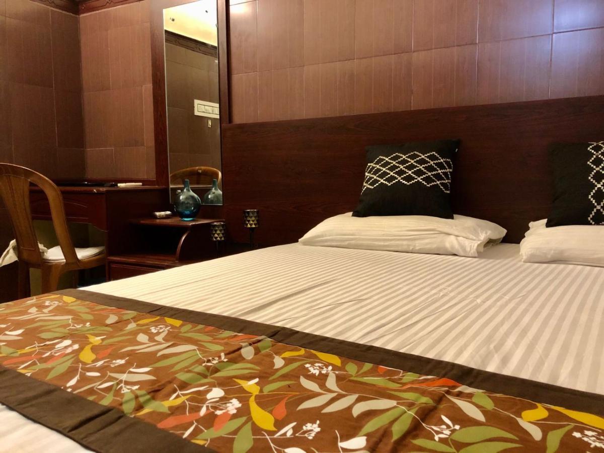 New As Tourist Aluva Lodge