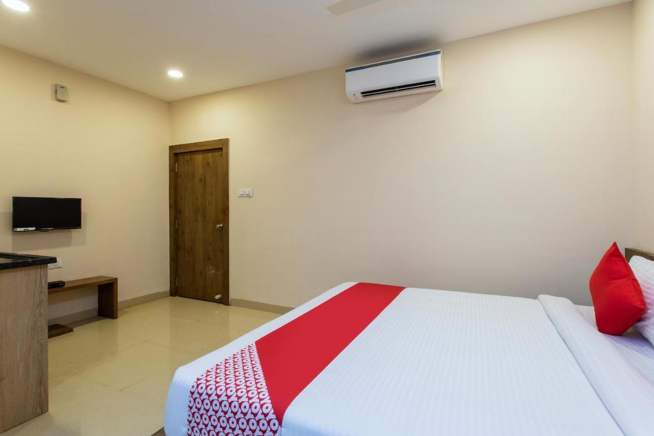 Hotel Collection O 8267 Galaxy 3*