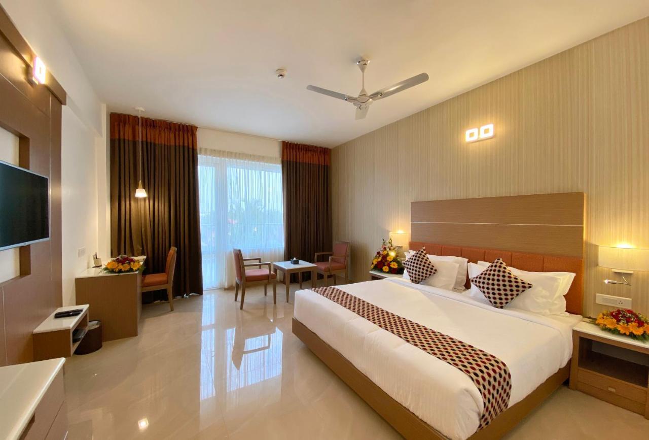 Tribute Royale 4* Kochi
