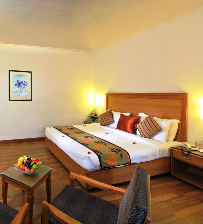 Hotel Abad Plaza Kochi
