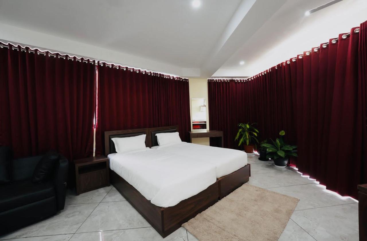Hotel Premier Residency