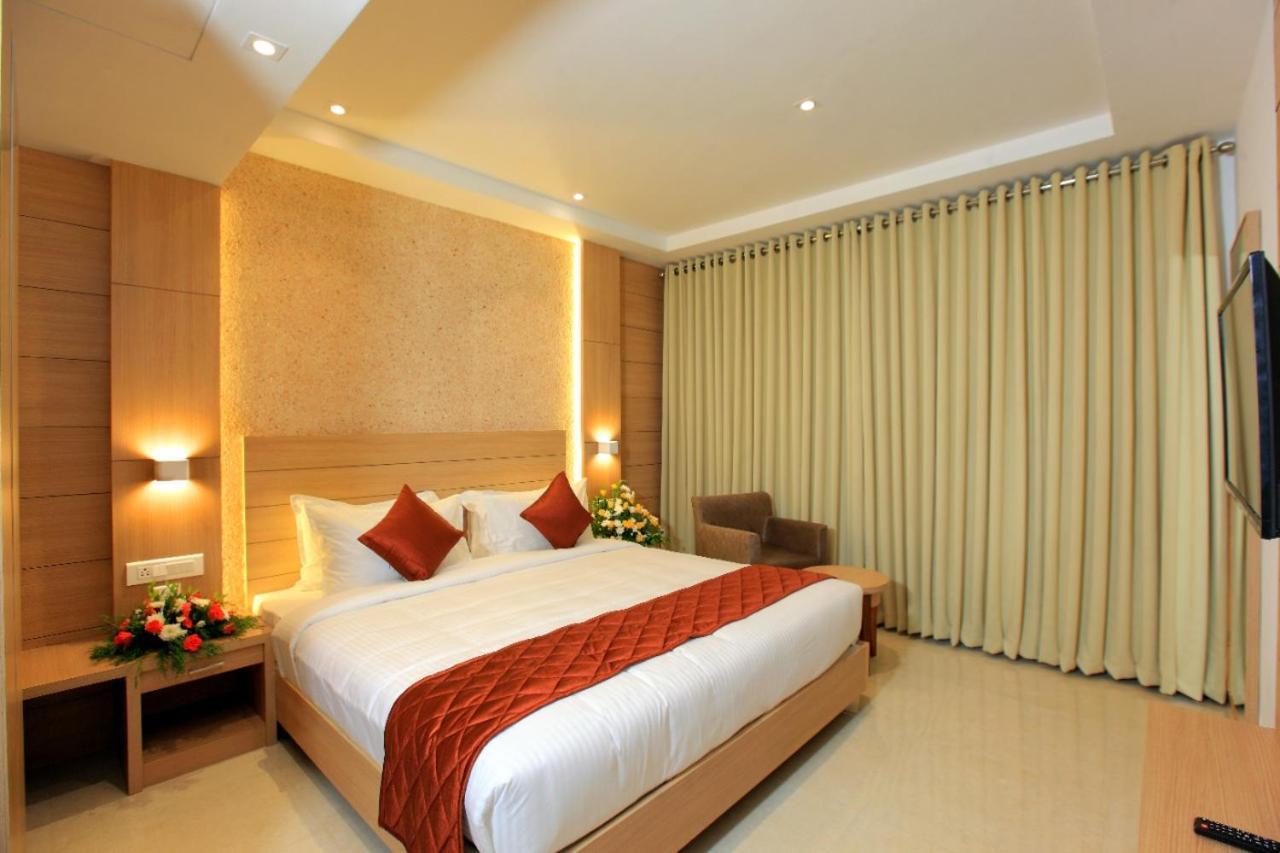 Raas Residency Hotel Kochi