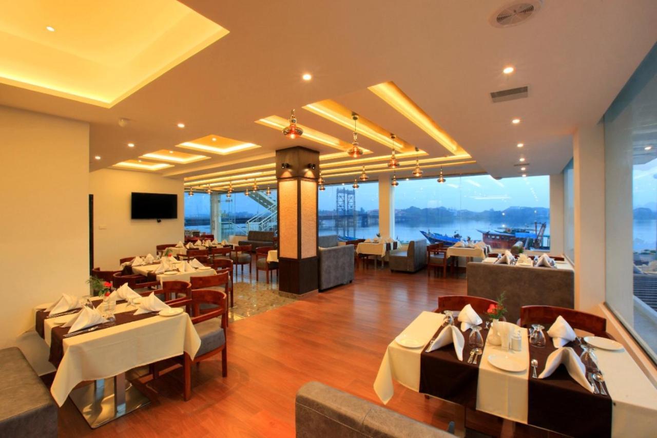 Hotel Raas Residency