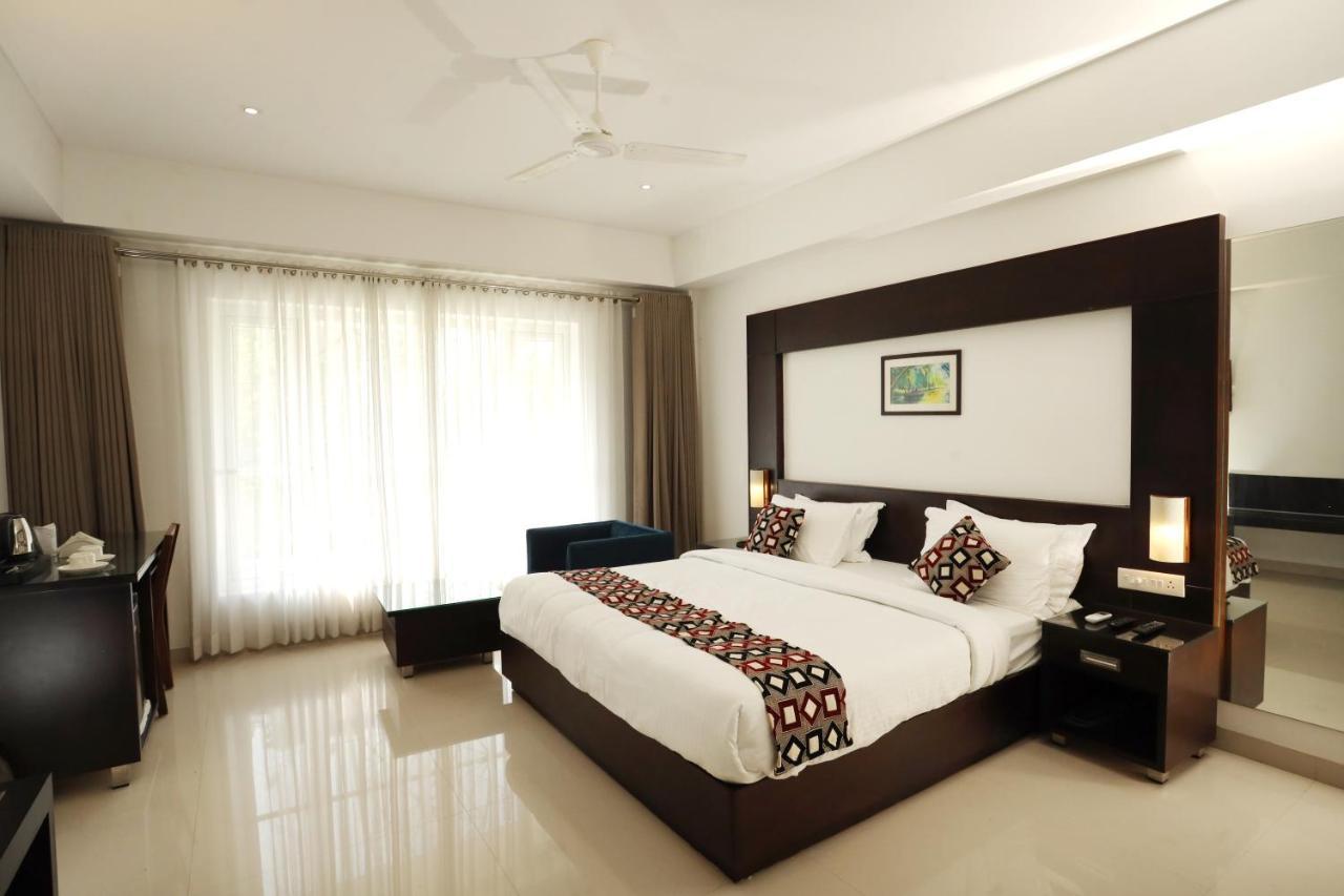 Hotel Loveland Residency 4*