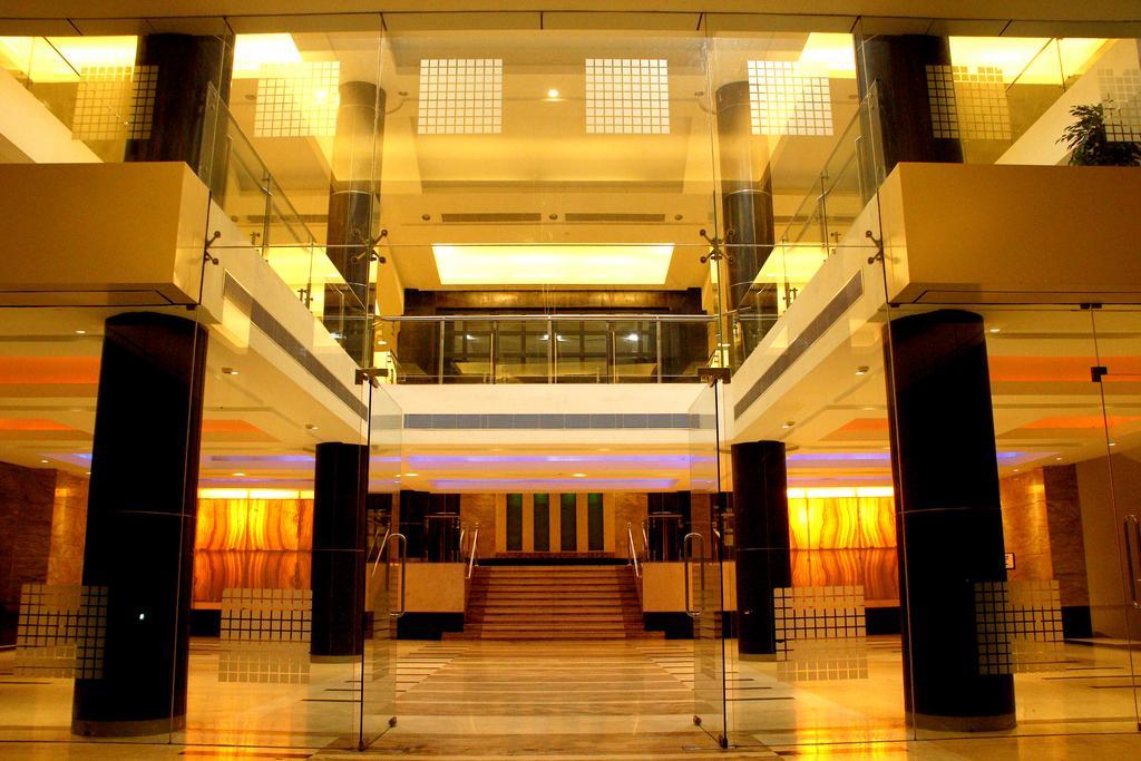 Gokulam Park & Convention Centre 3*