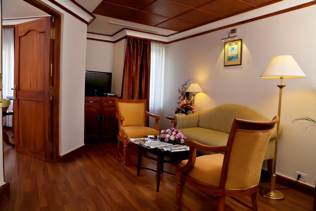 Gokulam Park & Convention Centre Hotel