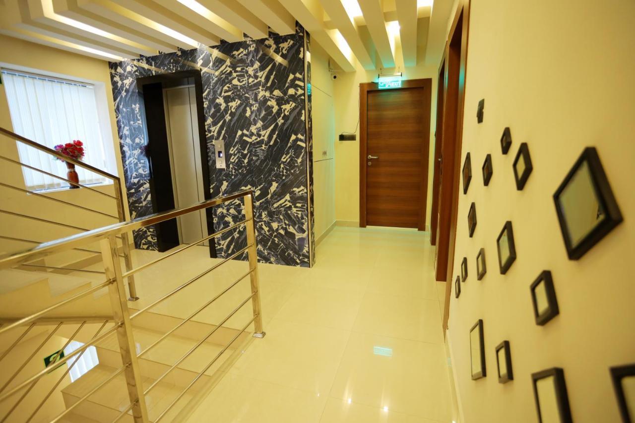 Q One Plaza Hotel 3*