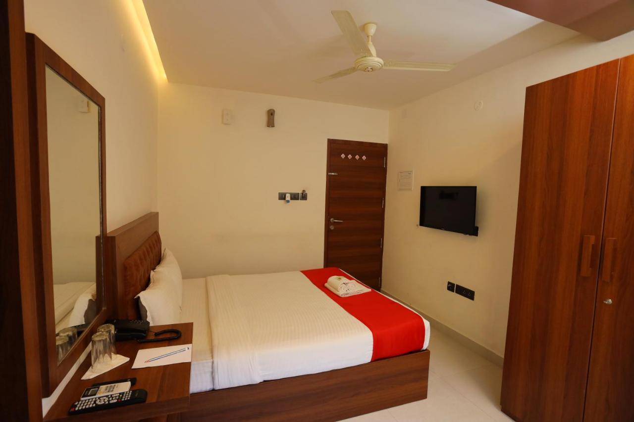 Hotel Q One Plaza 3*