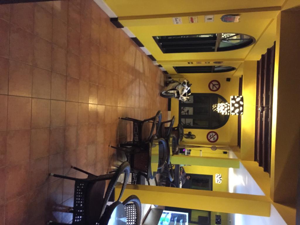 Elphinstone Residency Bed & Breakfast 2*
