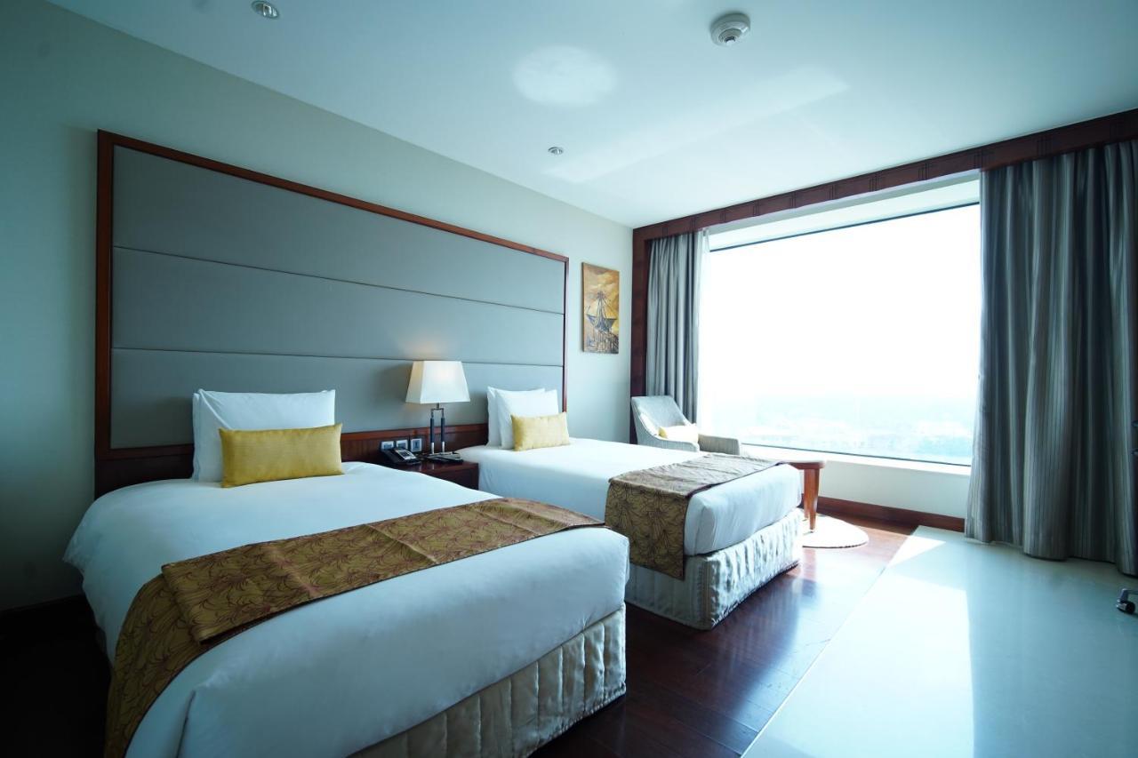 Crowne Plaza By Ihg Hotel 5*