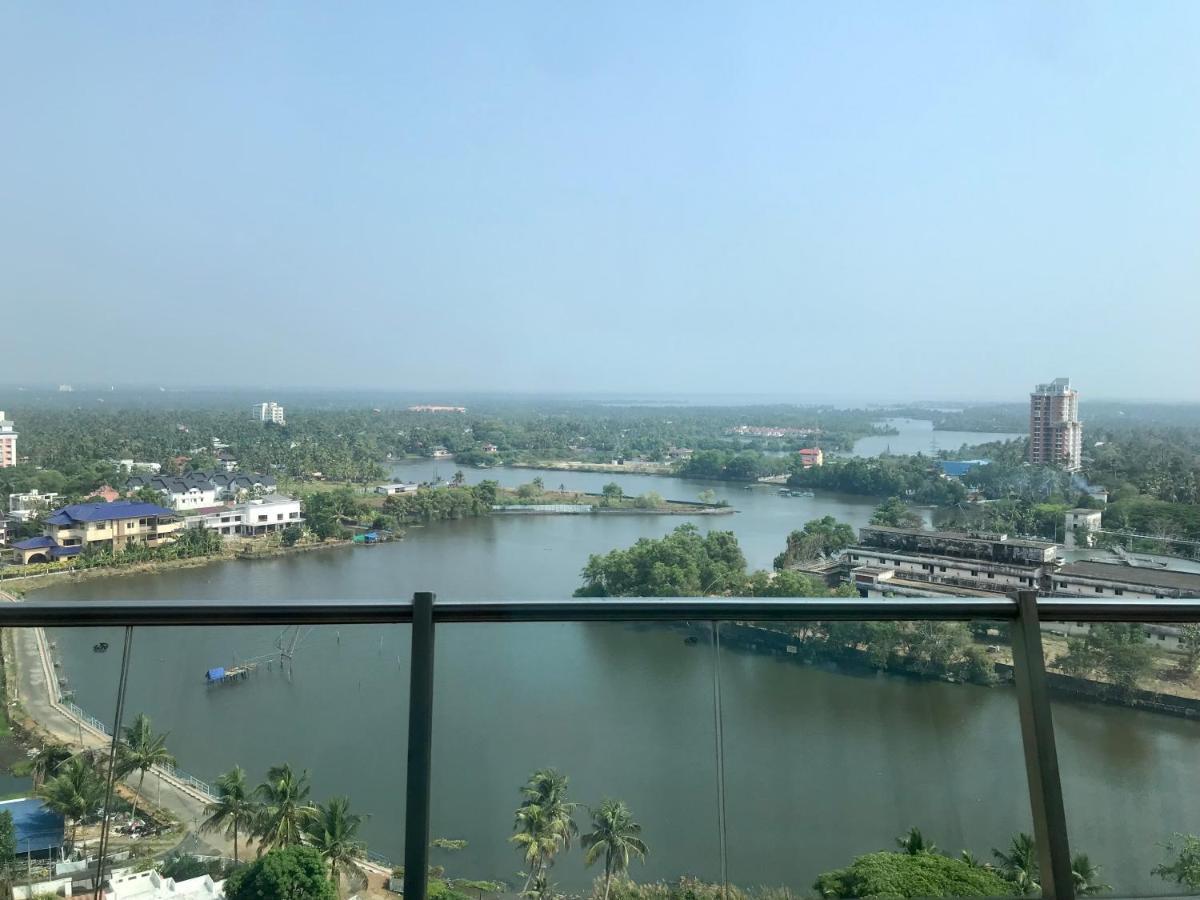 Hotel Crowne Plaza By Ihg Kochi