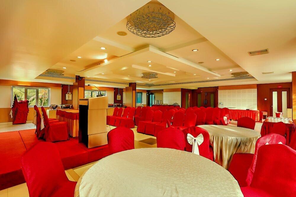 Hotel Nm Royale County 4*