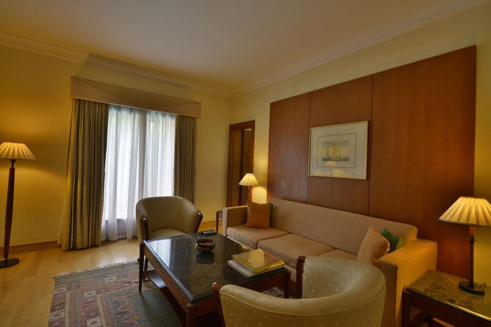 The Fern-an Ecotel Hotel, Hotel